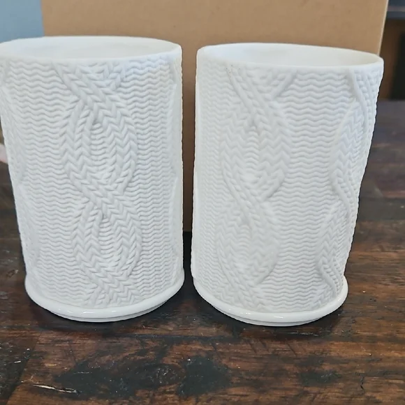 PartyLite Cable Knit Pair Candle Holders - Picture 4 of 4